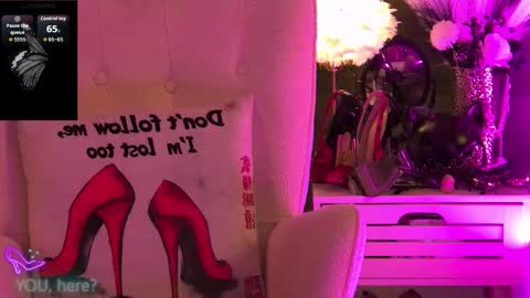 Snapshot of zoemesmerizee chatting on November 2025 04:02:02 AM ZoeMesmerize online show from November 2025 04:02:02 AM