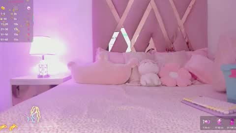 Snapshot of zoemina__ chatting on September 2025 02:40:02 PM Antonella Kim online show from September 2025 02:40:02 PM