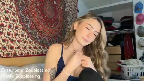 zoepleasing online show from November 2025 01:38:02 AM