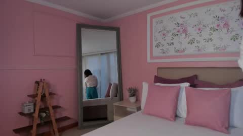 Zoes online show from March 2025 11:19:01 AM