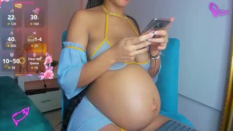 Zoe Santana online show from November 2025 08:08:01 PM