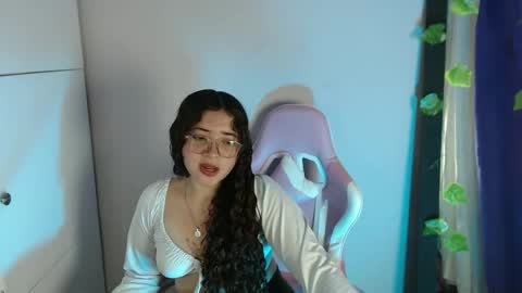 Snapshot of zoesinclair chatting on December 2025 07:56:02 PM Zoe online show from December 2025 07:56:02 PM