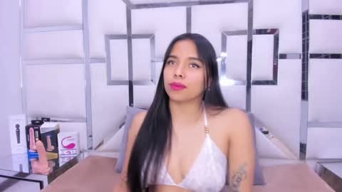 ZoeSwam online show from February 2025 07:10:01 PM