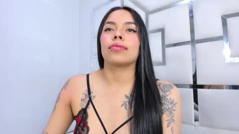 ZoeSwam online show from November 2025 04:44:01 PM