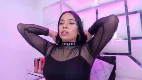 ZoeSwam online show from February 2026 01:31:02 PM