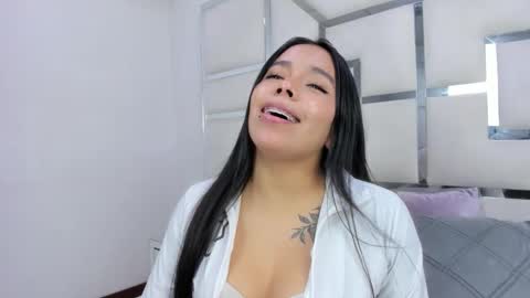 ZoeSwam online show from April 2026 02:22:01 PM