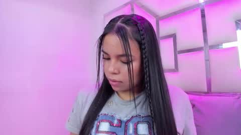 ZoeSwam online show from April 2026 01:48:02 PM