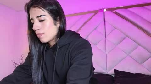 Zoe online show from March 2026 12:49:02 PM