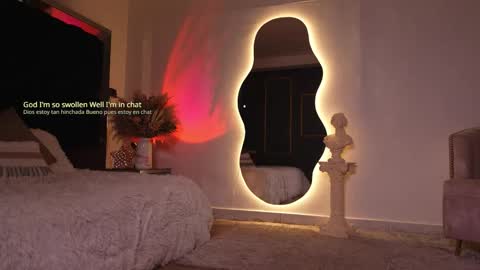 zoevidal_ online show from December 2025 12:00:01 PM