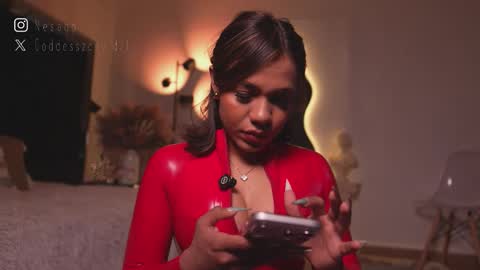 zoevidal_ online show from March 2026 12:21:02 PM