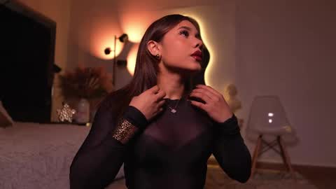 zoevidal_ online show from April 2026 12:08:02 PM