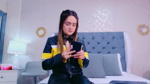 Snapshot of zoewilliis chatting on June 2026 11:14:01 AM ZoeWilliis online show from June 2026 11:14:01 AM