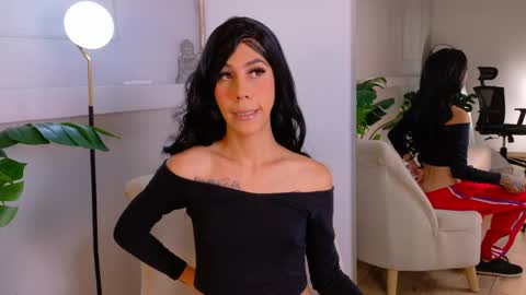 Zoey online show from June 2026 12:05:02 PM