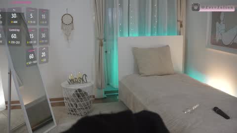 Snapshot of zoezolton chatting on January 2025 08:58:02 PM zoezolton online show from January 2025 08:58:02 PM