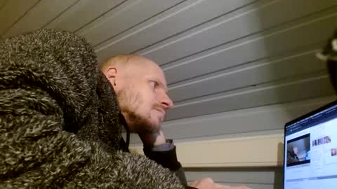 zolexthomas online show from December 2024 05:22:01 PM