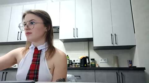 zoriana20 online show from November 2025 09:04:02 PM