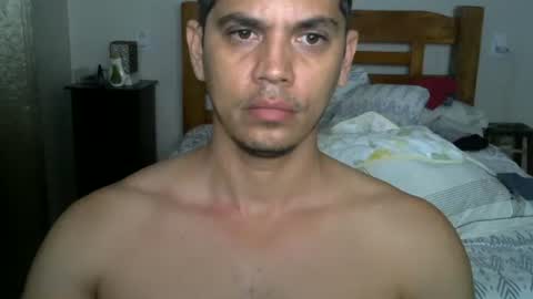 zoro_00 online show from June 2026 12:36:02 PM