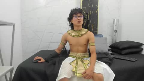     online show from October 2025 07:36:02 PM