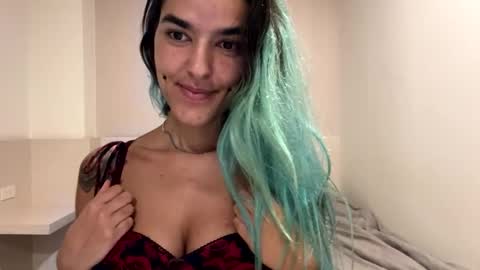 Snapshot of zorosgiirl chatting on December 2024 08:28:02 PM Birthday Stream - Dec 5 online show from December 2024 08:28:02 PM