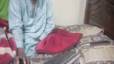 zoyakhan803 online show from November 2025 11:24:01 PM