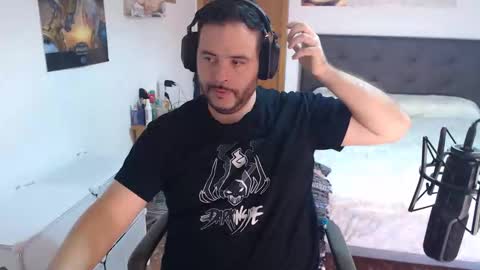 Snapshot of zuheyla26 chatting on October 2025 09:45:01 AM Zuheyla online show from October 2025 09:45:01 AM