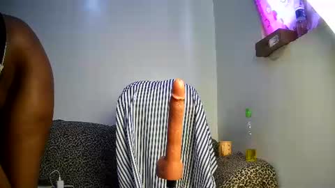 zuritamtam online show from April 2026 07:31:01 AM