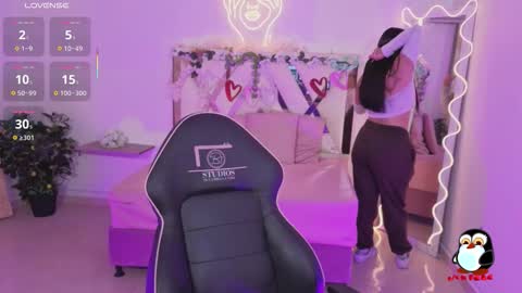 ZURY   online show from December 2025 11:38:02 AM