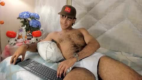 zyan_moreno online show from October 2025 02:10:01 PM