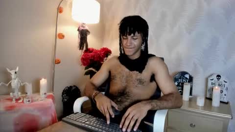 zyan_moreno online show from October 2025 08:21:02 PM