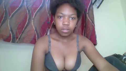 Snapshot of zyraelle_01 chatting on April 2026 06:55:02 AM zyraelle_01 online show from April 2026 06:55:02 AM