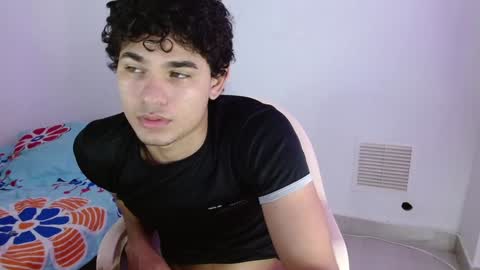 Snapshot of zyrosxk chatting on January 2025 06:38:01 AM antonio felipe online show from January 2025 06:38:01 AM