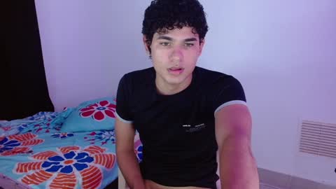 Snapshot of zyrosxk chatting on January 2025 05:45:02 AM antonio felipe online show from January 2025 05:45:02 AM