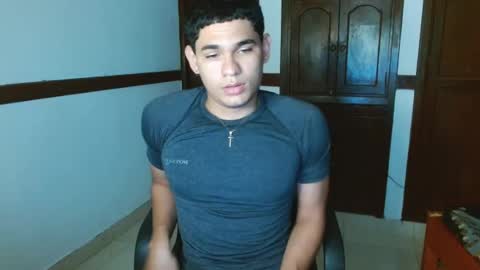 Snapshot of zyrosxk chatting on September 2025 06:13:02 AM antonio felipe online show from September 2025 06:13:02 AM