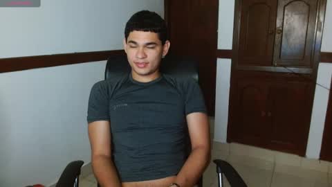 Snapshot of zyrosxk chatting on September 2025 11:23:02 AM antonio felipe online show from September 2025 11:23:02 AM