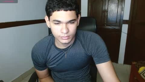 Snapshot of zyrosxk chatting on September 2025 11:11:02 AM antonio felipe online show from September 2025 11:11:02 AM