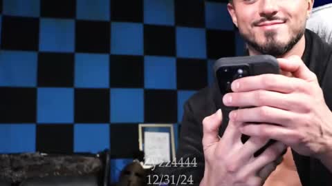 Snapshot of zyzz4444 chatting on December 2024 07:29:01 PM Greek God online show from December 2024 07:29:01 PM