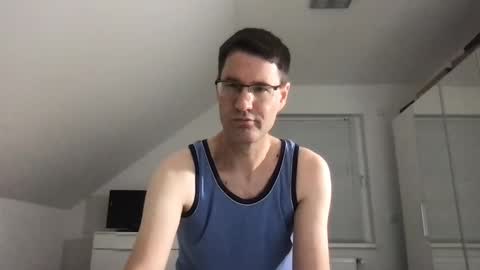 Snapshot of zzz123_cam chatting on December 2024 03:53:02 PM zzz123_cam online show from December 2024 03:53:02 PM