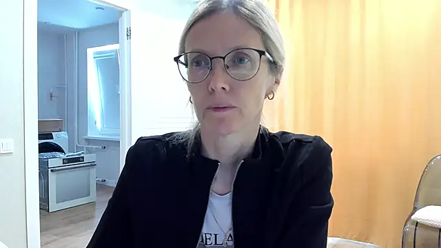 angelmommu online show from October 2025 06:45:02 AM