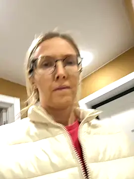 angelmommu online show from November 2025 04:42:01 PM