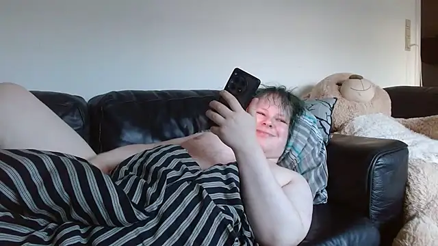 Snapshot of StarZ15 chatting on February 2025 03:08:01 PM StarZ15 online show from February 2025 03:08:01 PM