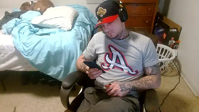 Snapshot of DADDY_KANE8--- chatting on April 2026 08:33:02 AM DADDY KANE8--- online show from April 2026 08:33:02 AM