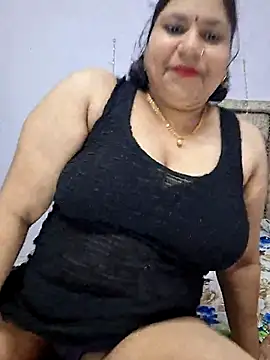 Snapshot of MOM-SUN-COUPLE chatting on March 2025 08:51:02 AM MOM-SUN-COUPLE online show from March 2025 08:51:02 AM