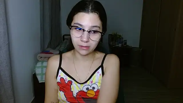 mia  lopez  online show from October 2025 12:55:01 AM