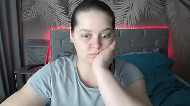 Snapshot of uliastar chatting on February 2025 01:05:01 PM uliastar online show from February 2025 01:05:01 PM