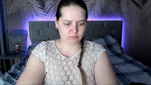 Snapshot of uliastar chatting on February 2025 10:26:01 AM uliastar online show from February 2025 10:26:01 AM