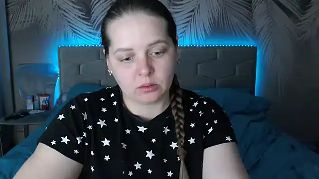 Snapshot of uliastar chatting on March 2025 04:02:01 PM uliastar online show from March 2025 04:02:01 PM