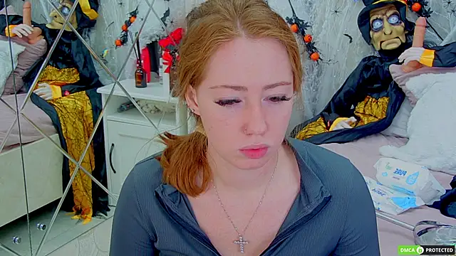 TinaBrook online show from October 2025 04:04:01 AM