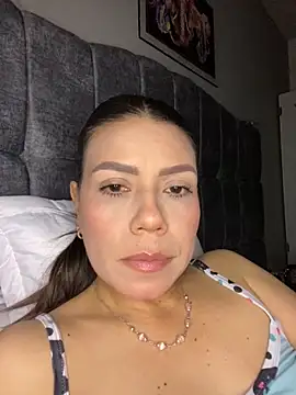 martina contreras online show from February 2026 03:49:01 AM