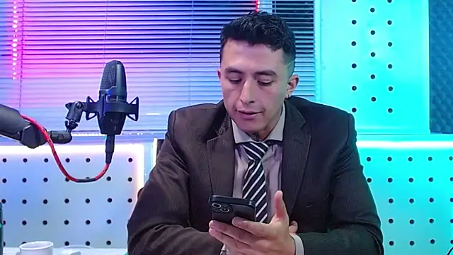 Darko0717 online show from April 2026 03:35:02 PM