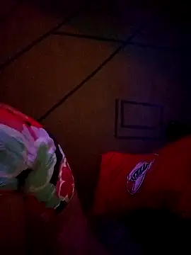 Snapshot of estefyzapata chatting on October 2025 11:57:01 PM estefyzapata online show from October 2025 11:57:01 PM